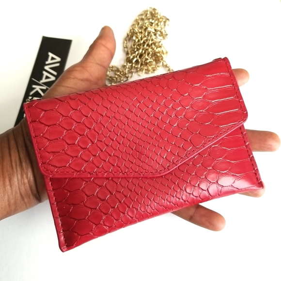 Ava + Kris Mini Crossbody - Picture 3 of 6